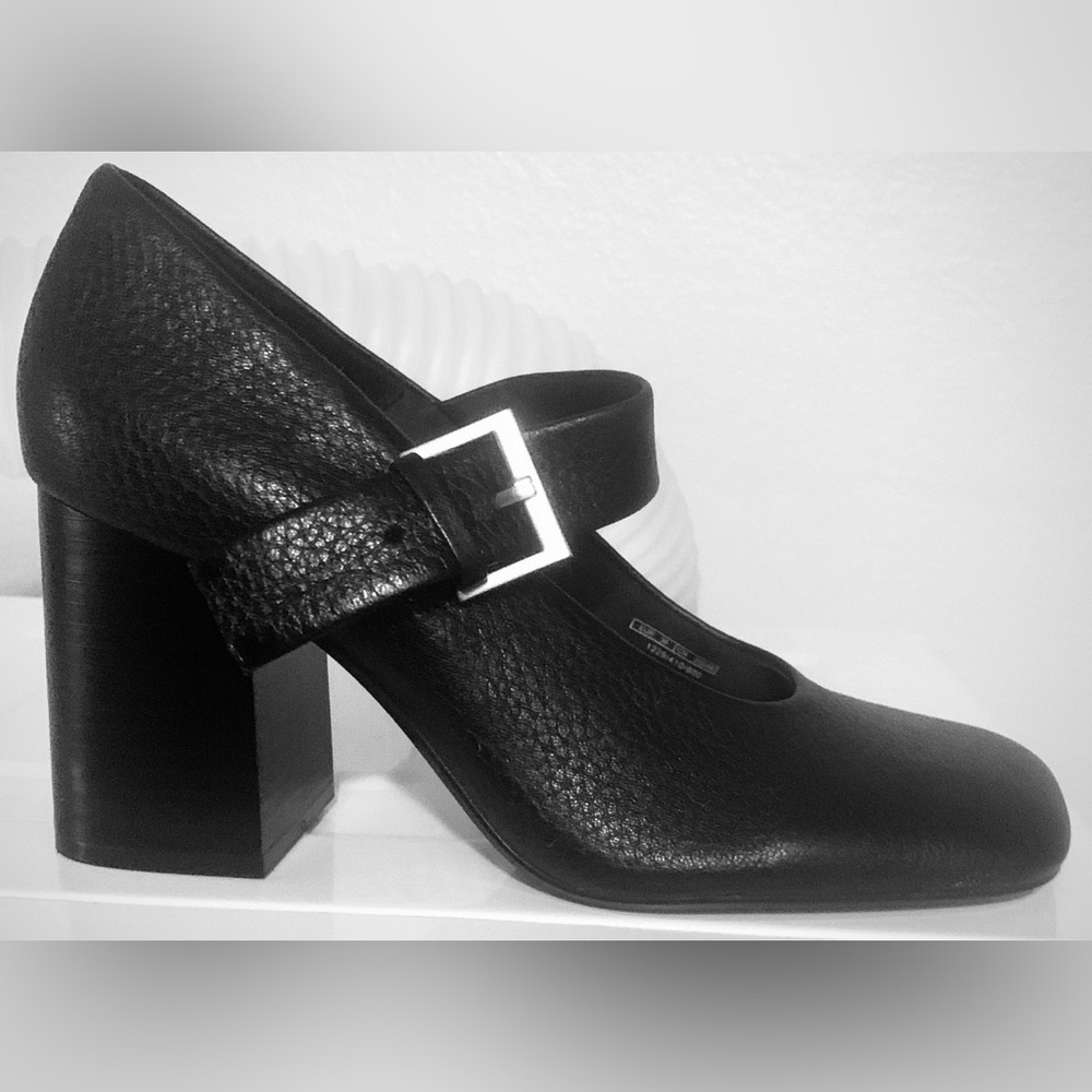NWOT ZARA Genuine Leather Excellent Condition Block Heels, REF. 1229/410